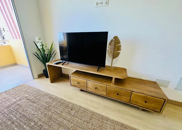 One-bedroom Cristianos - Free Wifi Appartement