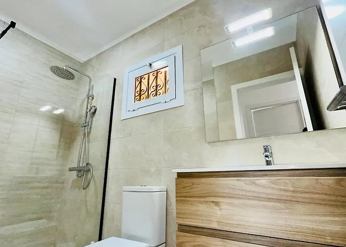 One-bedroom Cristianos - Free Wifi Appartement