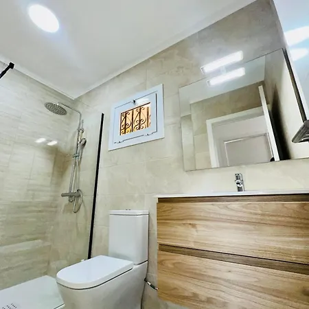 One-bedroom Cristianos - Free Wifi شقة